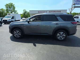 2023 Nissan Pathfinder SL – miniatura 3
