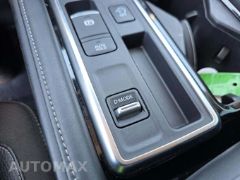 2023 Nissan Pathfinder SL – miniatura 32