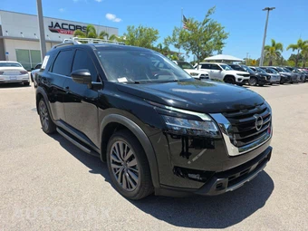 2023 Nissan Pathfinder SL – miniatura 4
