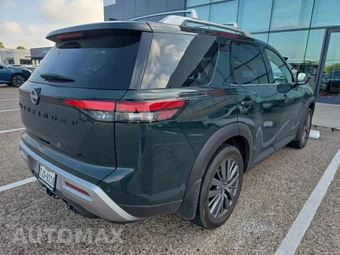 2023 Nissan Pathfinder SL - miniatura 5