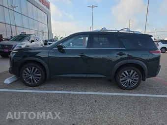 2023 Nissan Pathfinder SL - miniatura 8