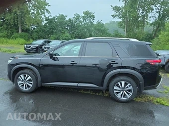 2023 Nissan Pathfinder SL - miniatura 8