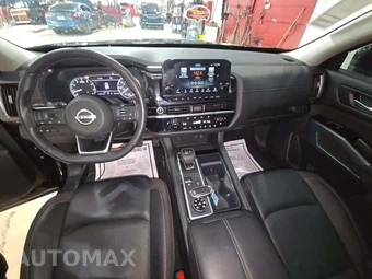 2023 Nissan Pathfinder SL – miniatura 10