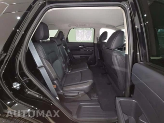 2023 Nissan Pathfinder SL – miniatura 17