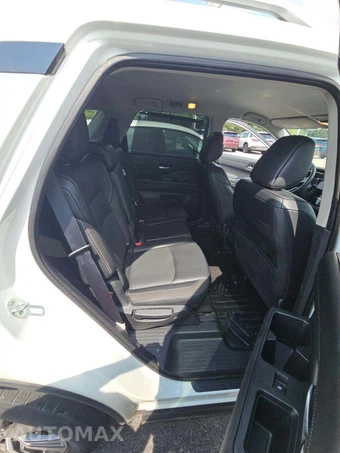 2023 Nissan Pathfinder SL - miniatura 17