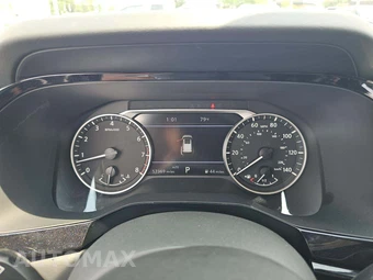 2023 Nissan Pathfinder SL - miniatura 9