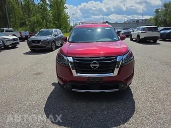 2023 Nissan Pathfinder SL - miniatura 2