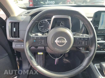 2023 Nissan Pathfinder SL - miniatura 10