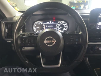 2023 Nissan Pathfinder SL – miniatura 10