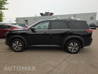 2023 Nissan Pathfinder SL – miniatura 8