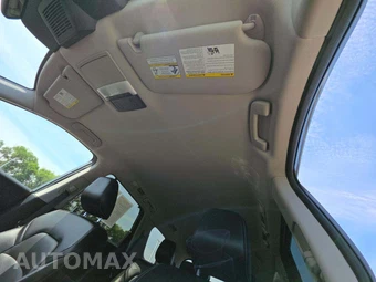 2023 Nissan Pathfinder SL – miniatura 8