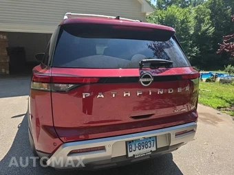 2023 Nissan Pathfinder SL – miniatura 6