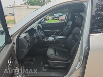 2023 Nissan Pathfinder SL – miniatura 11