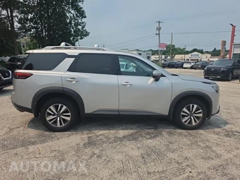 2023 Nissan Pathfinder SL – miniatura 4
