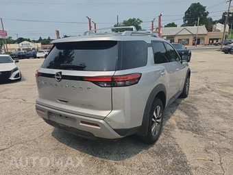 2023 Nissan Pathfinder SL – miniatura 5