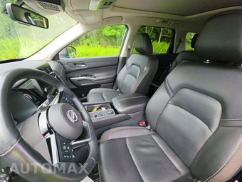 2023 Nissan Pathfinder SL - miniatura 3
