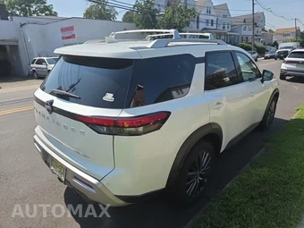 2023 Nissan Pathfinder SL - miniatura 5