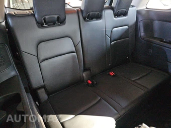 2023 Nissan Pathfinder SL – miniatura 14