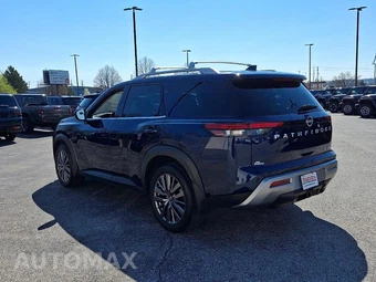 2023 Nissan Pathfinder SL - miniatura 4