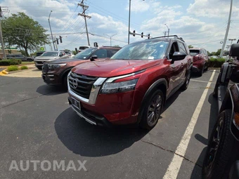 2023 Nissan Pathfinder SL