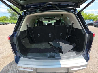 2023 Nissan Pathfinder SL – miniatura 12