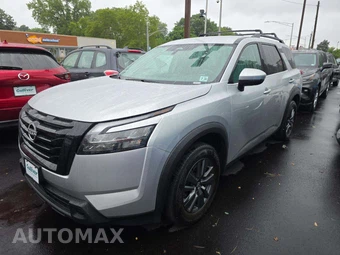 2023 Nissan Pathfinder SV