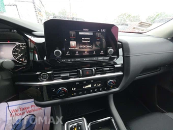 2023 Nissan Pathfinder SV – miniatura 10