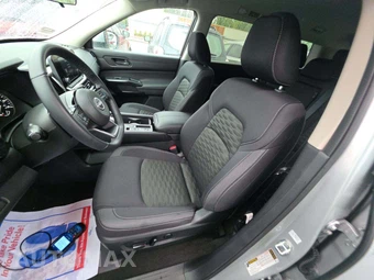 2023 Nissan Pathfinder SV – miniatura 6