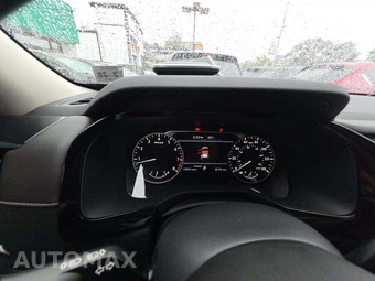 2023 Nissan Pathfinder SV – miniatura 9
