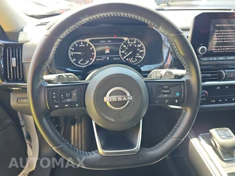 2023 Nissan Pathfinder SV – miniatura 10