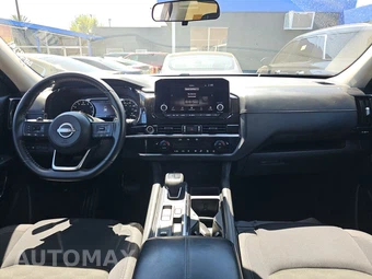 2023 Nissan Pathfinder SV – miniatura 11