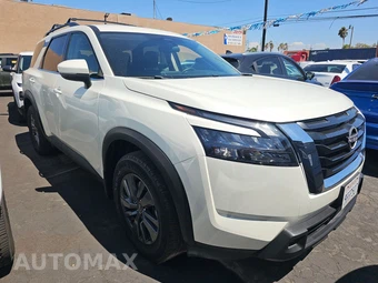 2023 Nissan Pathfinder SV – miniatura 3