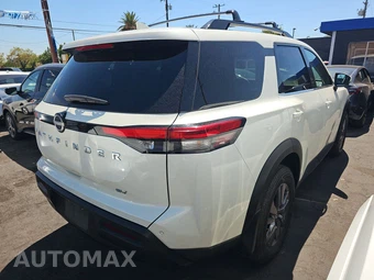 2023 Nissan Pathfinder SV – miniatura 4