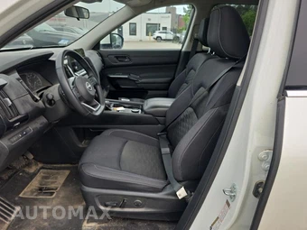 2023 Nissan Pathfinder SV – miniatura 11