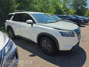 2023 Nissan Pathfinder SV – miniatura 4