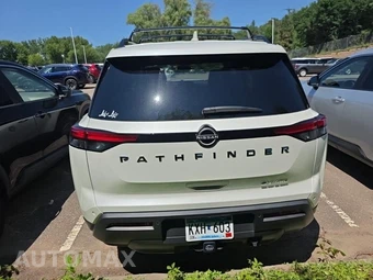 2023 Nissan Pathfinder SV – miniatura 6