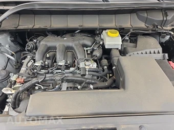2023 Nissan Pathfinder SV – miniatura 18