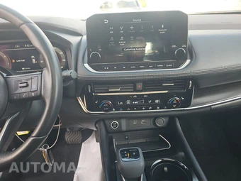 2023 Nissan Rogue Platinum - miniatura 11