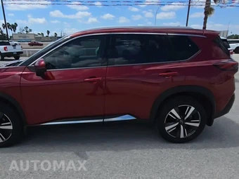 2023 Nissan Rogue Platinum - miniatura 3