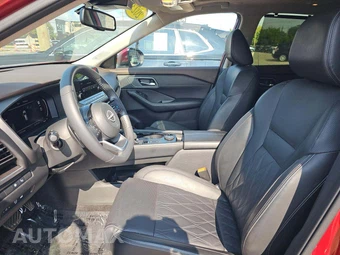 2023 Nissan Rogue Platinum – miniatura 6