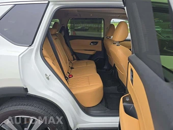 2023 Nissan Rogue Platinum – miniatura 13