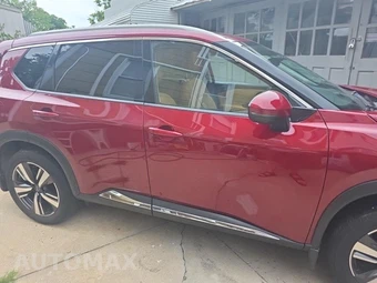 2023 Nissan Rogue Platinum – miniatura 4