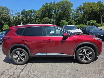 2023 Nissan Rogue Platinum – miniatura 4