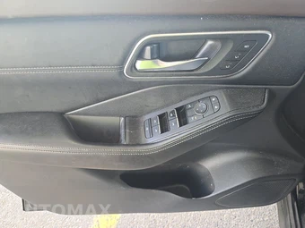 2023 Nissan Rogue Platinum – miniatura 9