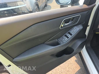 2023 Nissan Rogue Platinum – miniatura 9