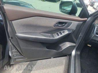 2023 Nissan Rogue S – miniatura 9