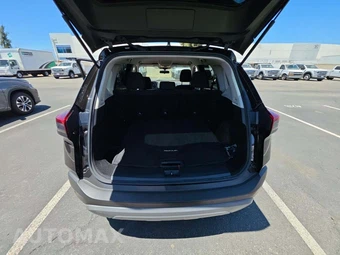 2023 Nissan Rogue S – miniatura 14