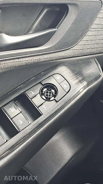 2023 Nissan Rogue S – miniatura 26
