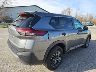2023 Nissan Rogue S – miniatura 4