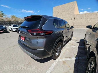 2023 Nissan Rogue S - miniatura 3